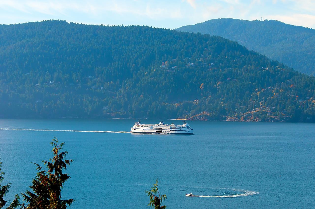Outdoor Kitchen Photo of 6175 Nelson Avenue, West Vancouver, BC