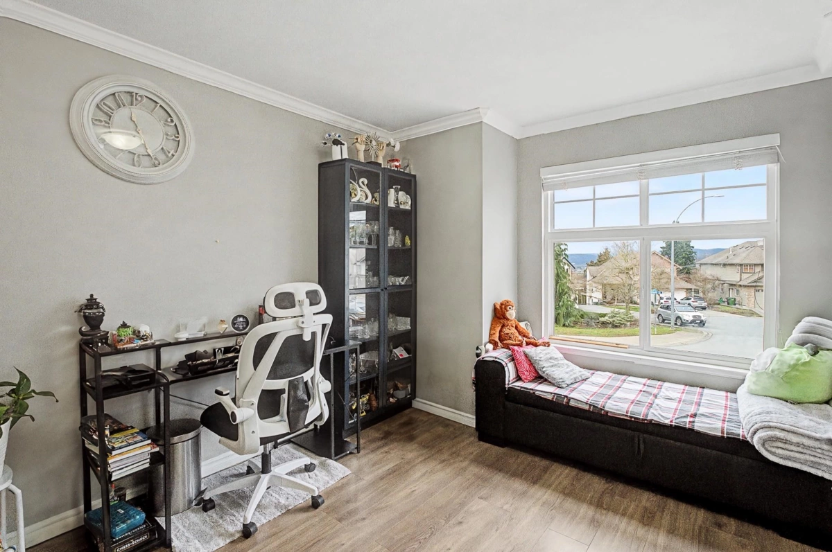 Breakfast Nook Photo of 35186 Laburnum Avenue, Abbotsford, BC