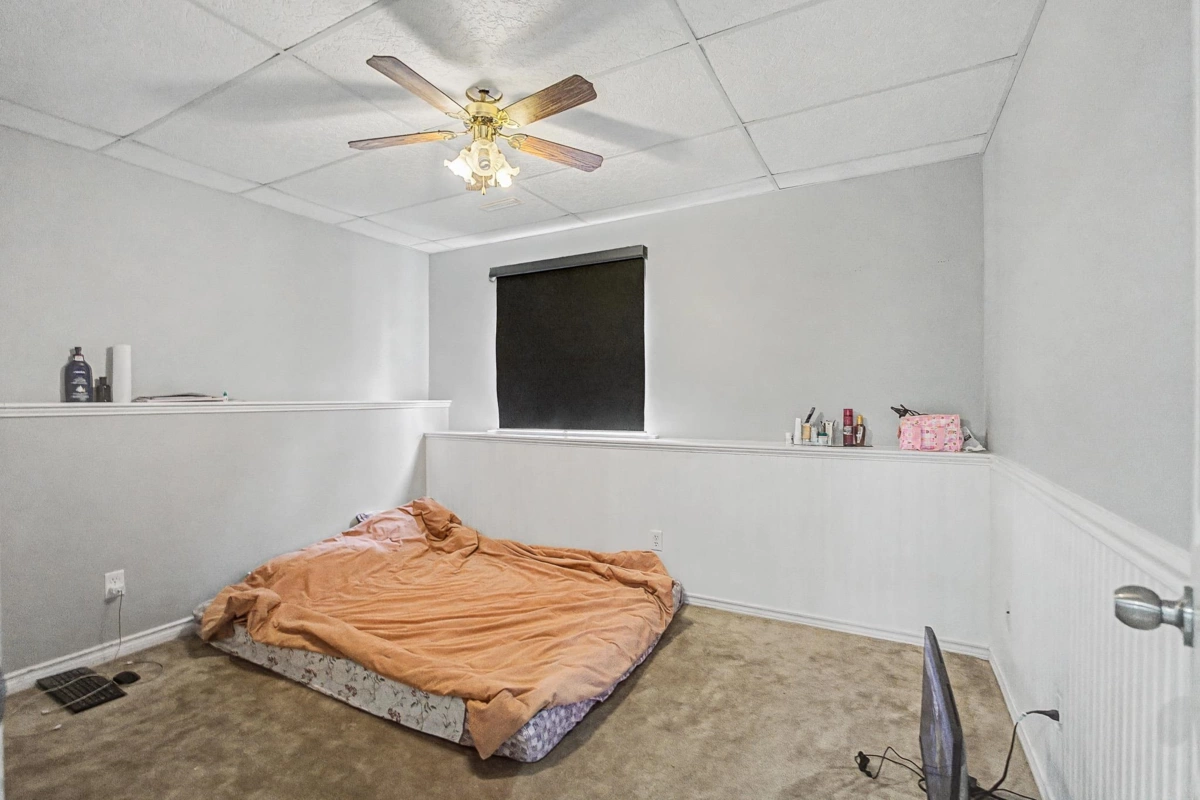 Hallway Photo of 35186 Laburnum Avenue, Abbotsford, BC