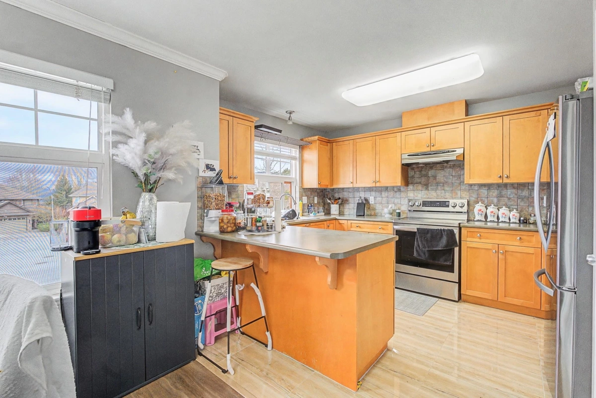 Pantry Photo of 35186 Laburnum Avenue, Abbotsford, BC