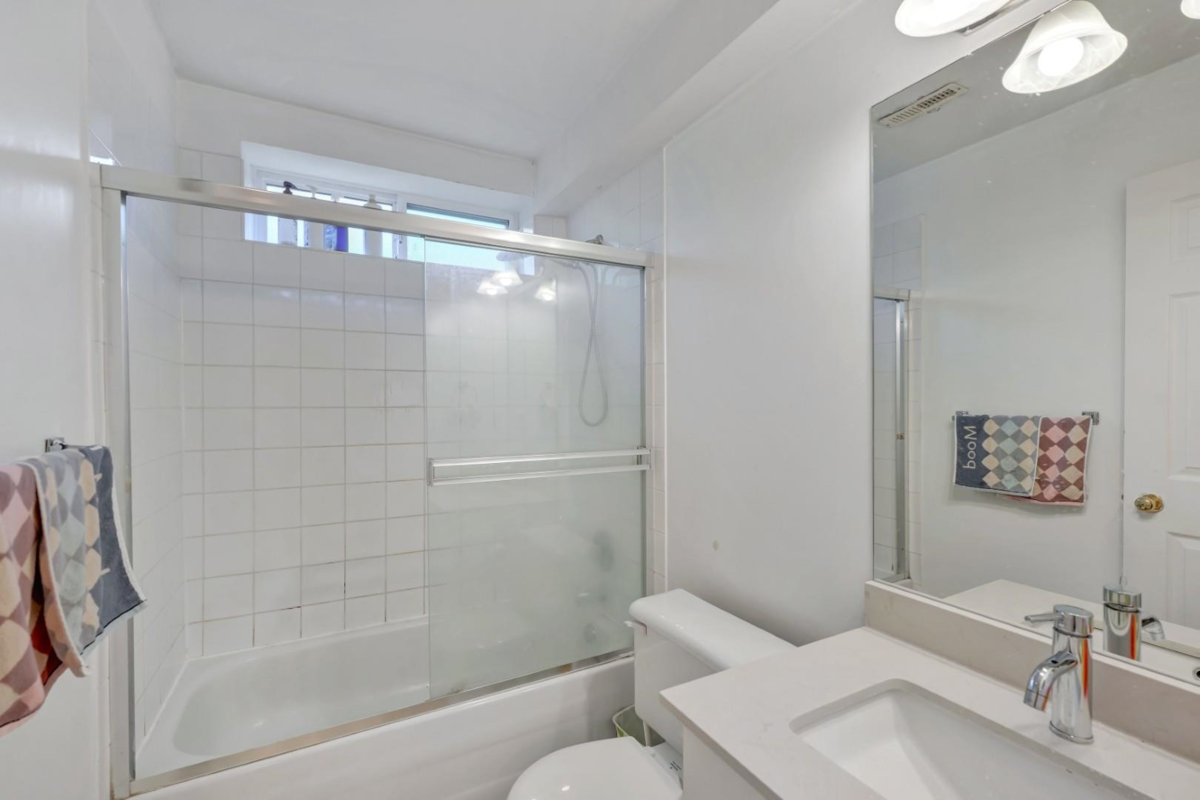 Outdoor Kitchen Photo of 14763 31a Avenue, Surrey, BC