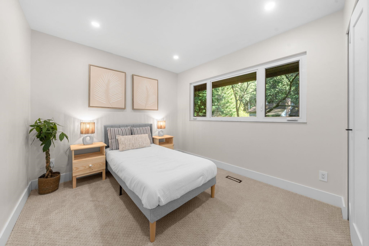 Basement Recreation Room Photo of 867 Frederick Road, North Vancouver, BC