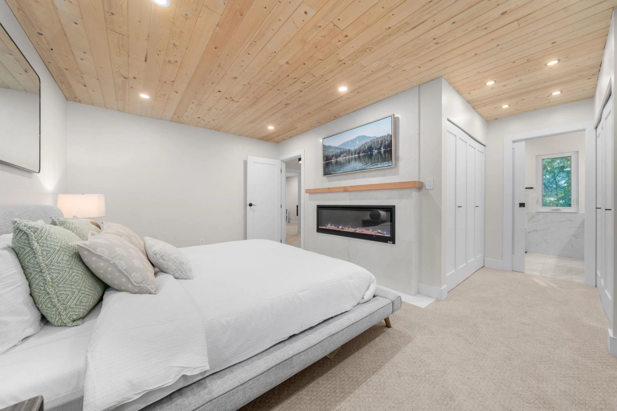 Bedroom 4 Photo of 867 Frederick Road, North Vancouver, BC