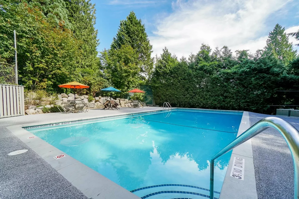 Front Yard Photo of 867 Frederick Road, North Vancouver, BC