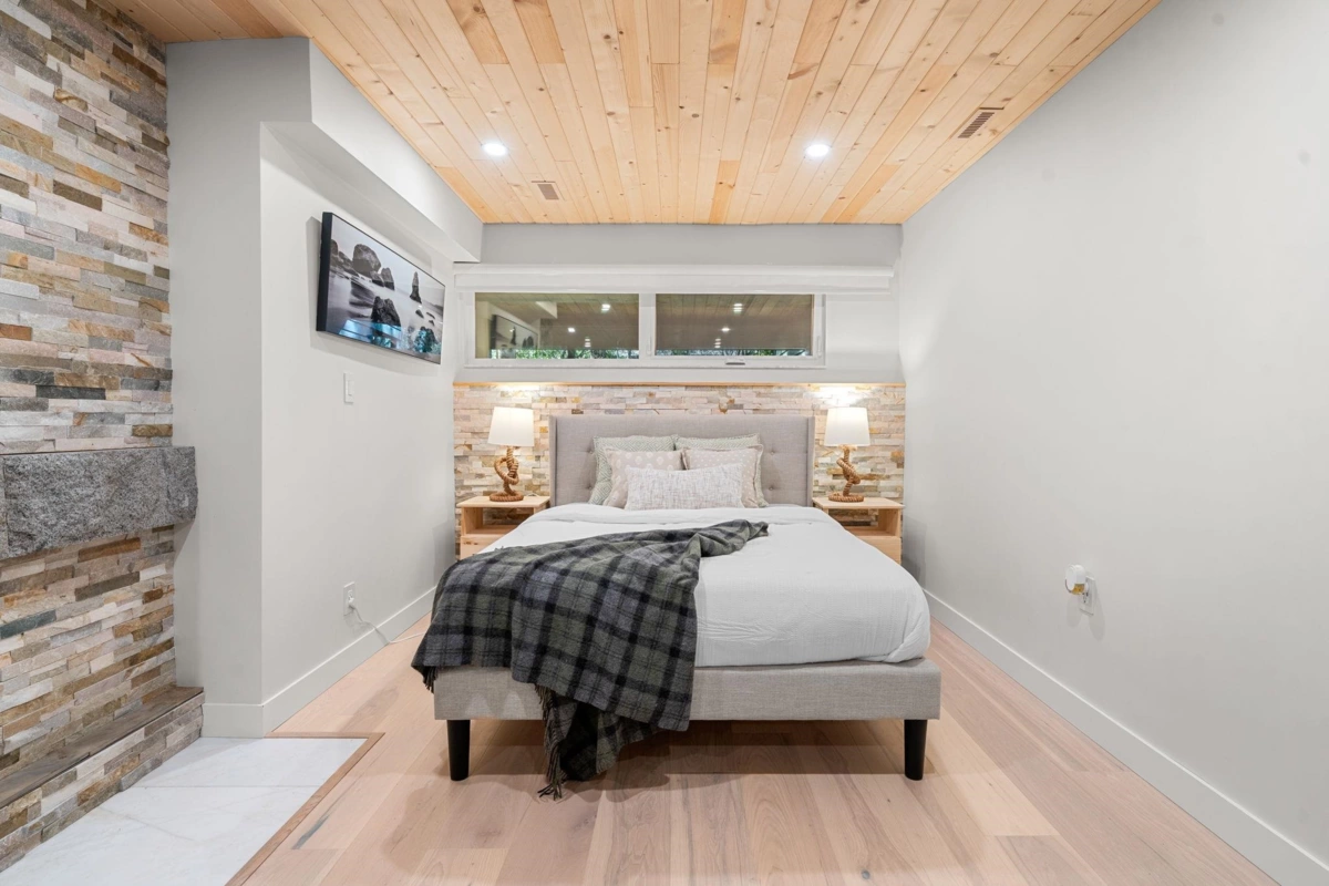 Staircase Photo of 867 Frederick Road, North Vancouver, BC