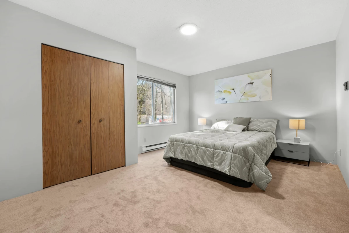 Hallway Photo of 4 6631 Cooney Road, Richmond, BC