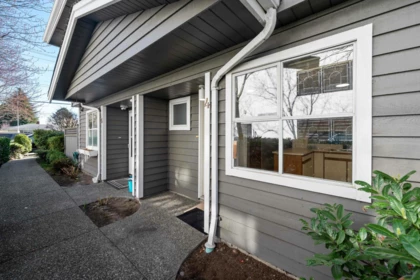 Garden / Landscaping Photo of 4 6631 Cooney Road, Richmond, BC