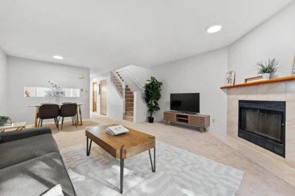 Kitchen Island Photo of 4 6631 Cooney Road, Richmond, BC