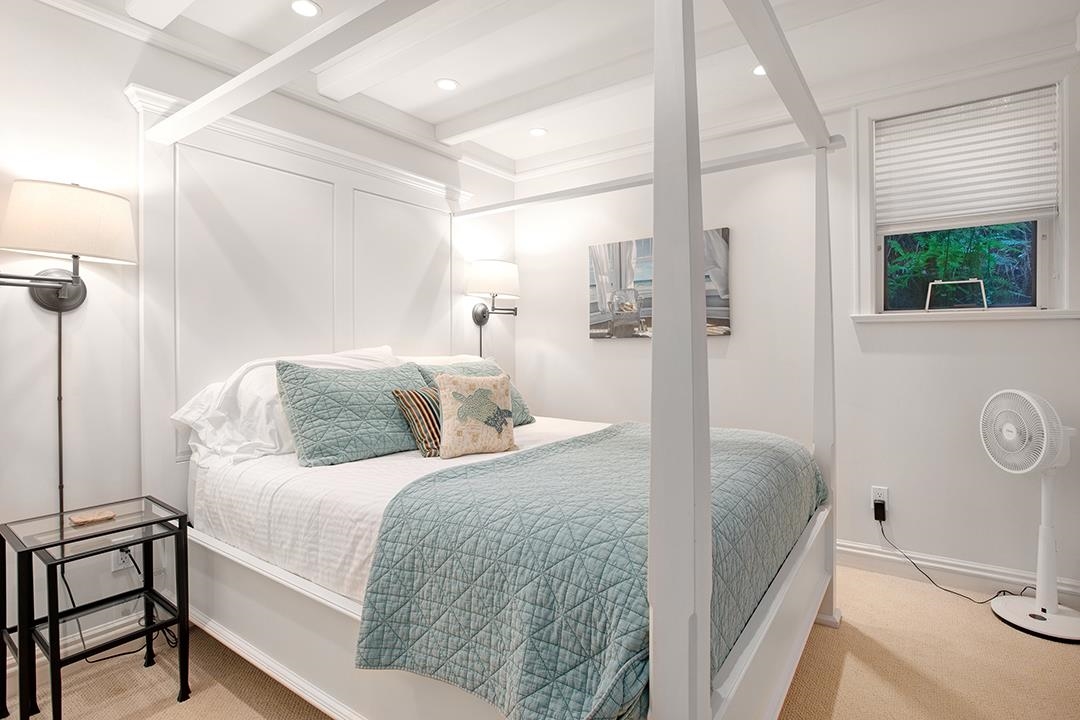 Garden / Landscaping Photo of 14553 Sunset Drive, White Rock, BC