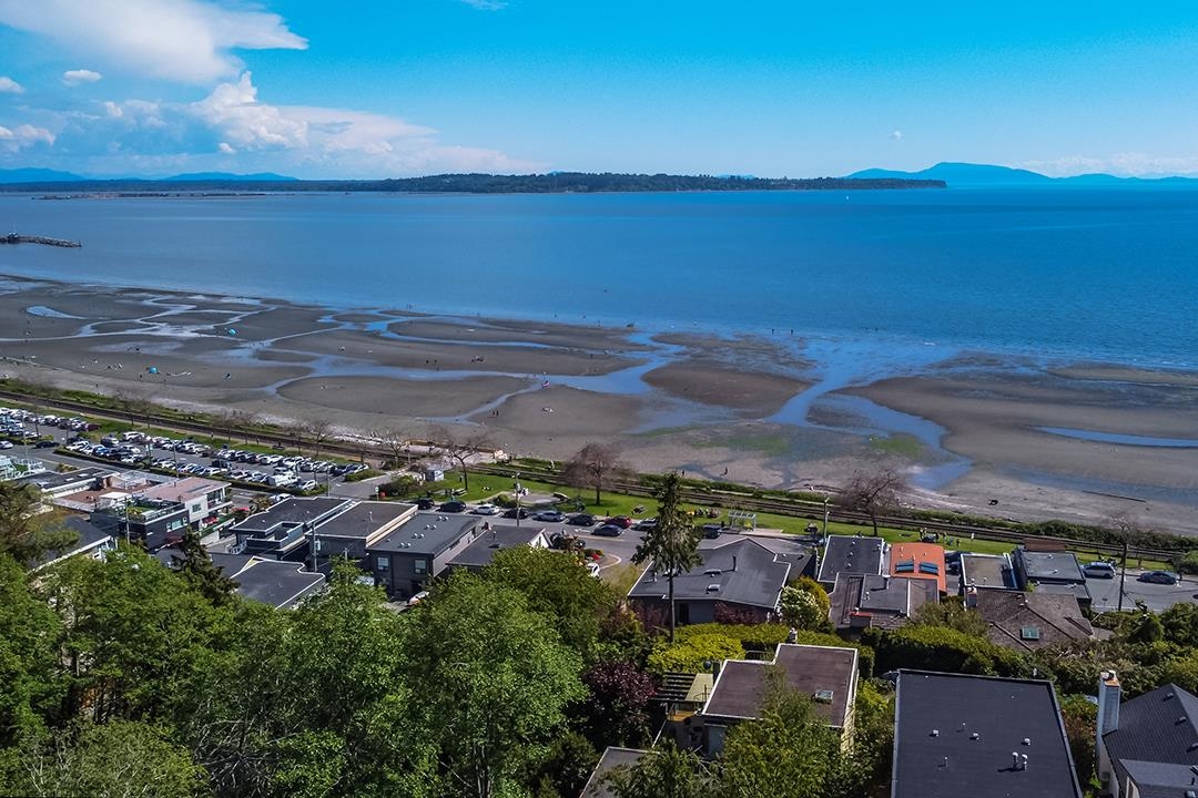 Hot Tub / Spa Photo of 14553 Sunset Drive, White Rock, BC