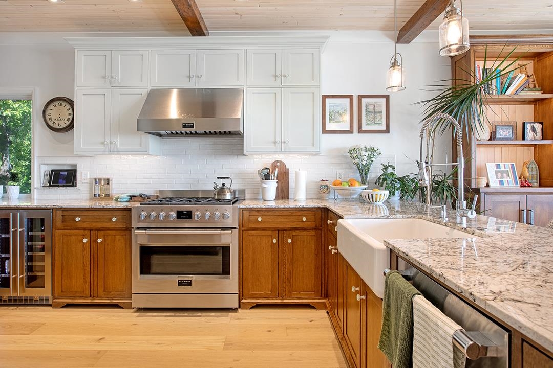 Primary Bedroom Photo of 14553 Sunset Drive, White Rock, BC