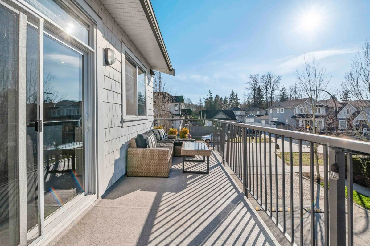 Bedroom 4 Photo of 4 127 172 Street, Surrey, BC