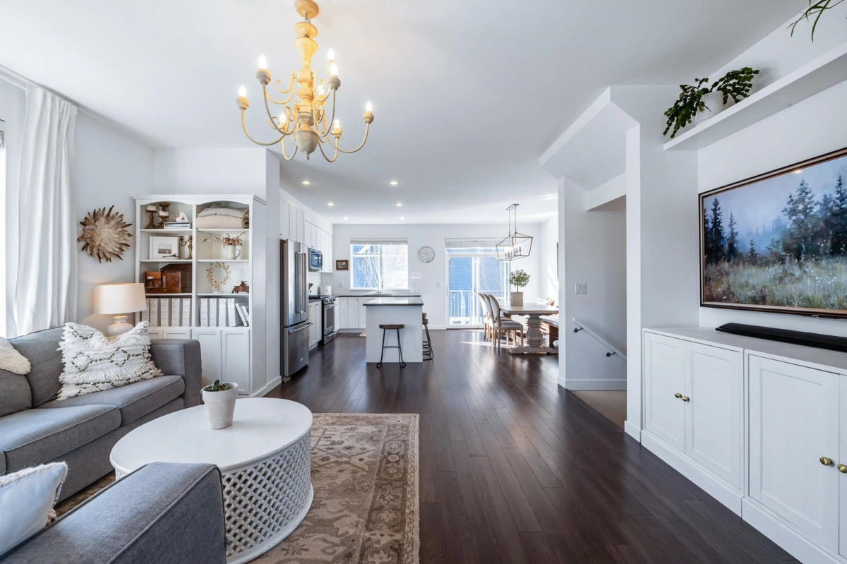 Breakfast Nook Photo of 4 127 172 Street, Surrey, BC