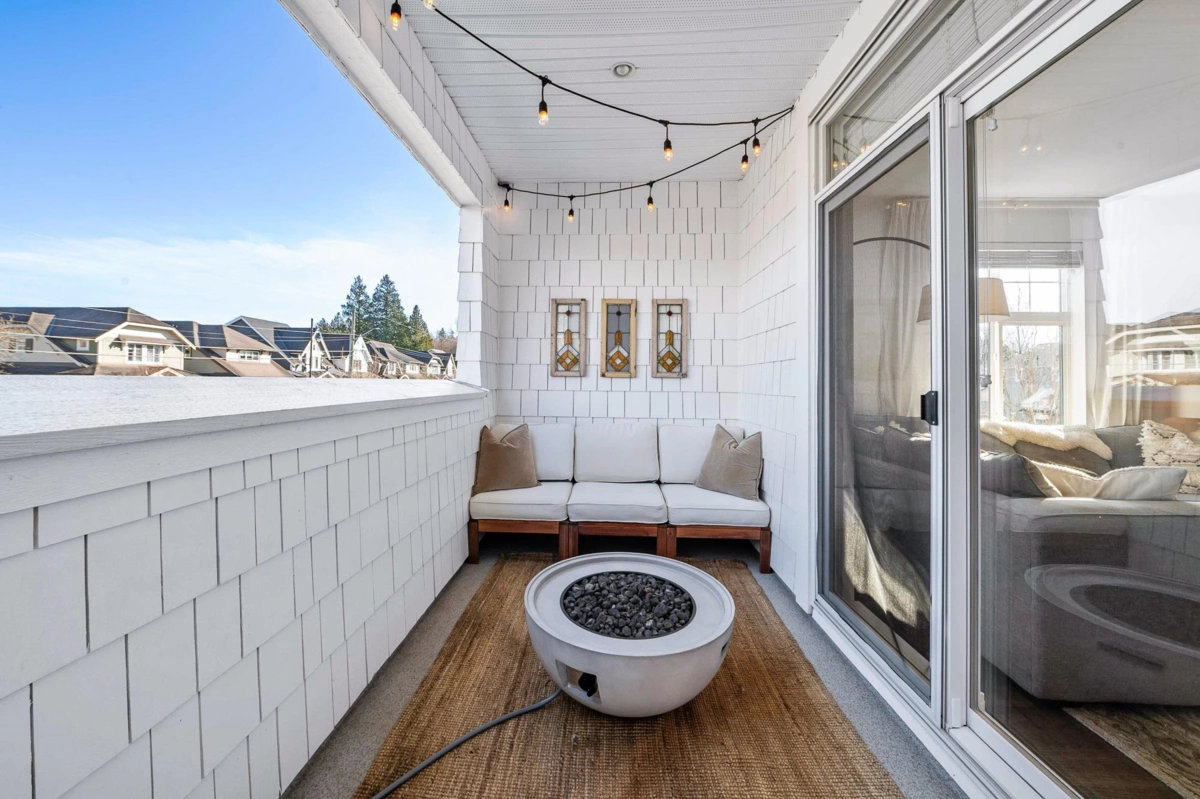 Guest Bathroom Photo of 4 127 172 Street, Surrey, BC