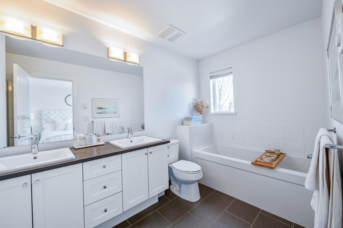 Staircase Photo of 4 127 172 Street, Surrey, BC