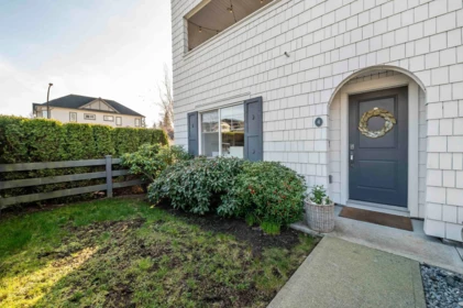 4 127 172 Street, Surrey, BC