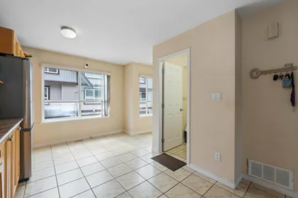 Primary Bathroom Photo of 3 12730 66 Avenue, Surrey, BC