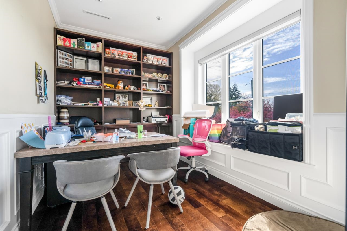 Dining Area Photo of 3789 Clinton Street, Burnaby, BC