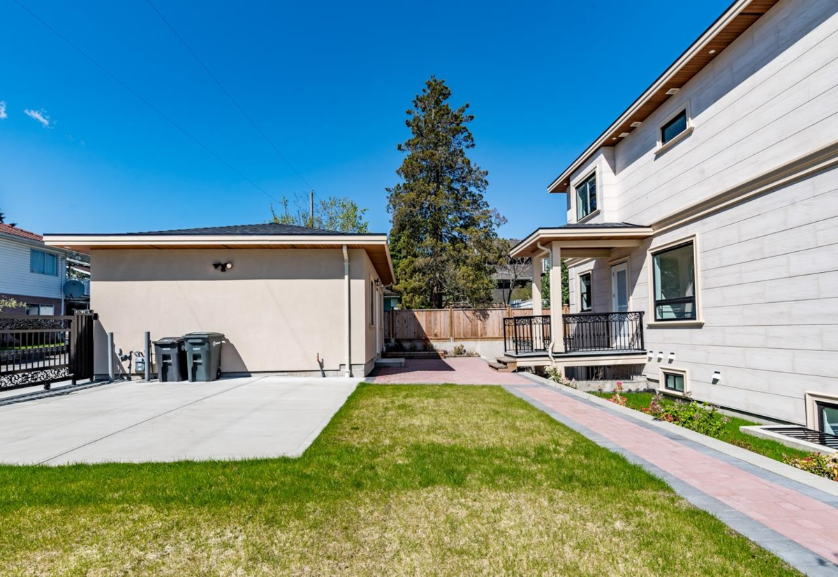 Loft / Bonus Room Photo of 3789 Clinton Street, Burnaby, BC