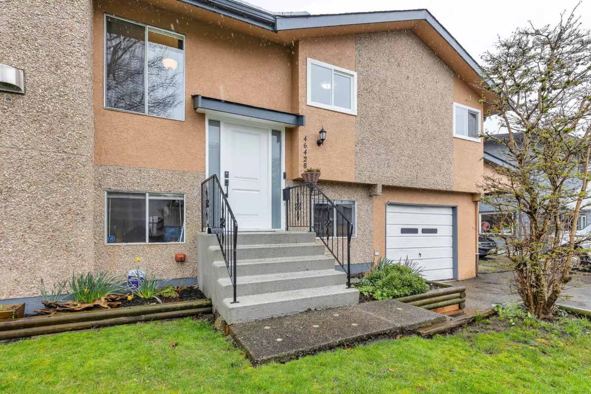 Family Room Photo of 46428 Angela Avenue, Chilliwack, BC