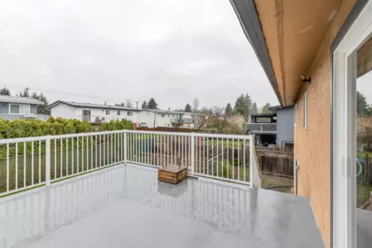 Swimming Pool Photo of 46428 Angela Avenue, Chilliwack, BC