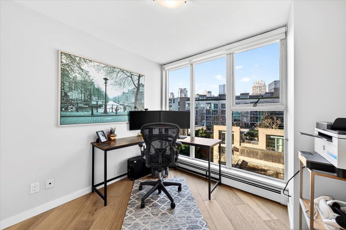 Loft / Bonus Room Photo of 603 1009 Expo Boulevard, Vancouver, BC