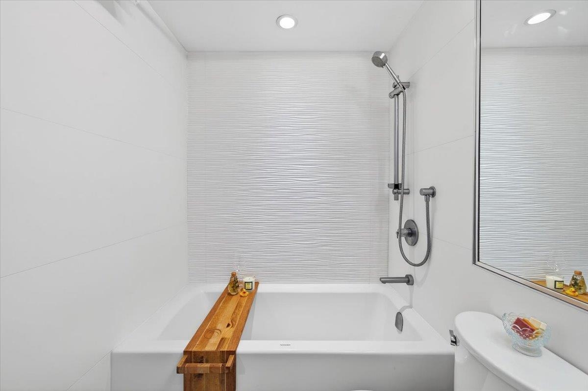 Outdoor Patio Photo of 603 1009 Expo Boulevard, Vancouver, BC