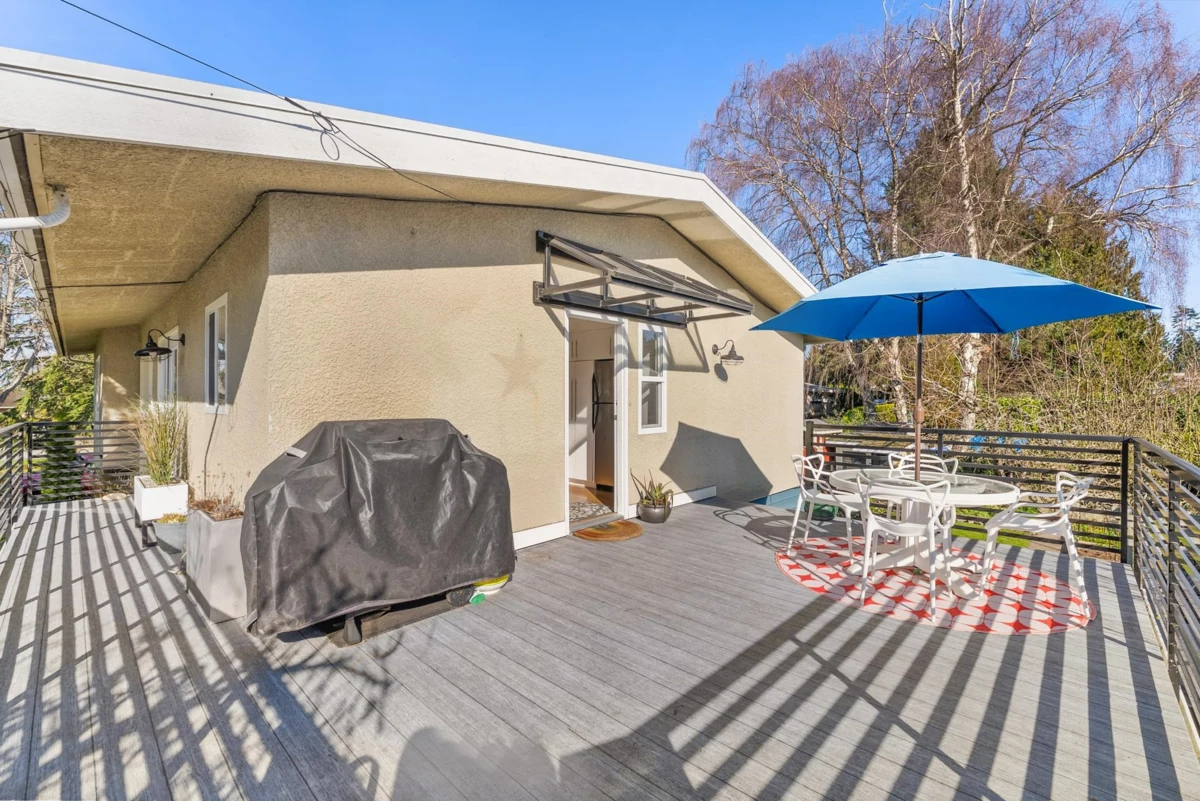 Basement Recreation Room Photo of 1664 58 Street, Delta, BC