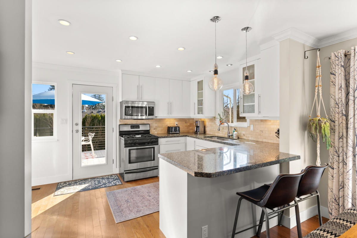 Kitchen Island Photo of 1664 58 Street, Delta, BC