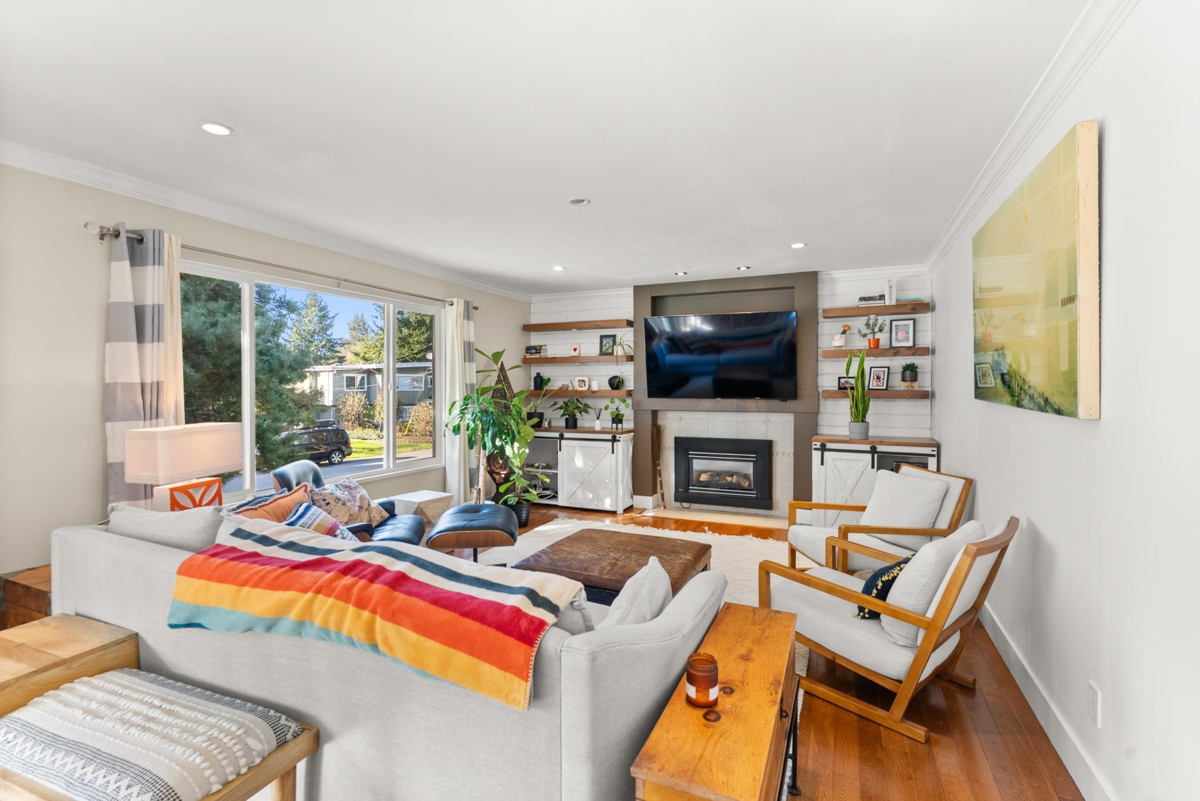 Living Room Photo of 1664 58 Street, Delta, BC