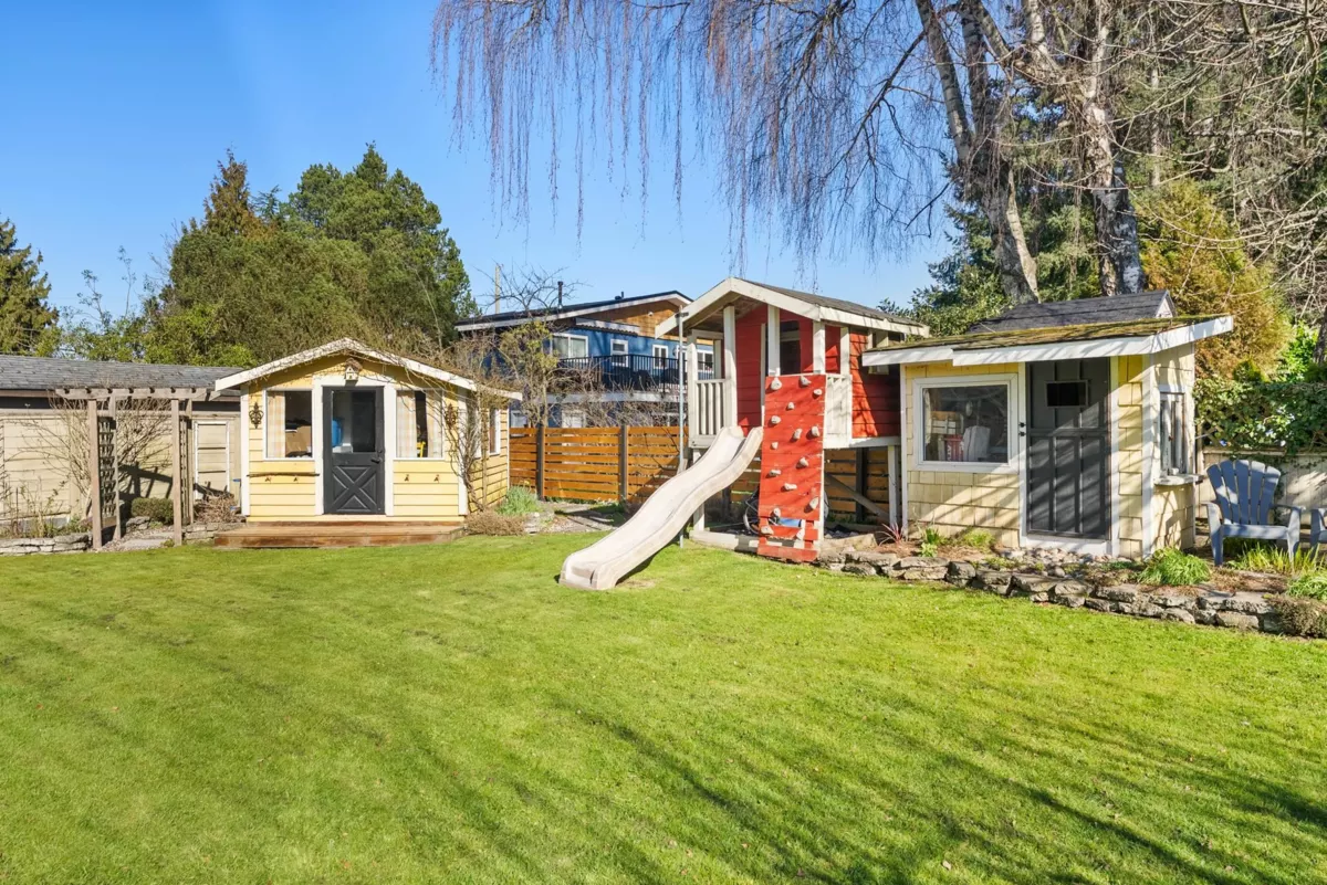 Mudroom Photo of 1664 58 Street, Delta, BC