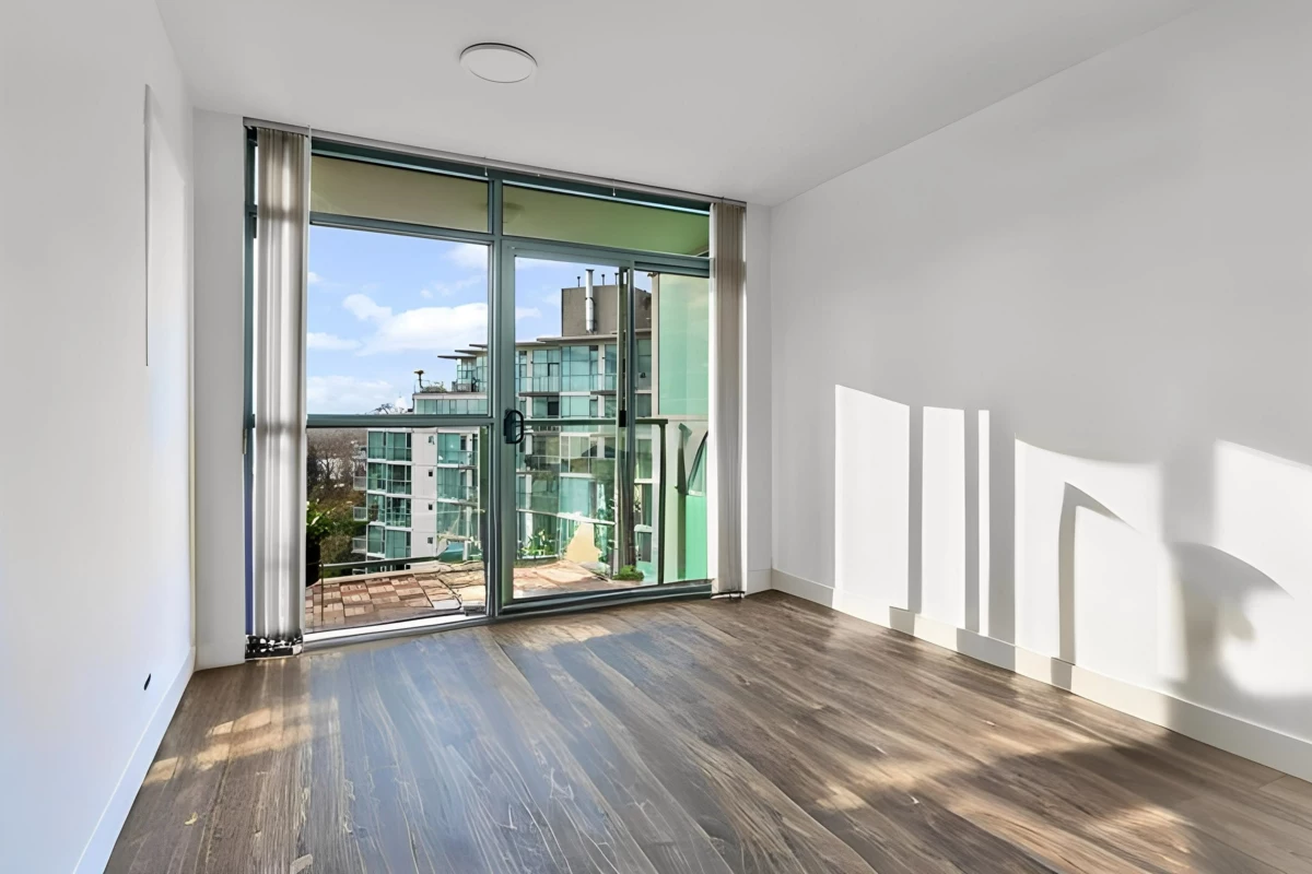 Kitchen Photo of 1202 2763 Chandlery Place, Vancouver, BC