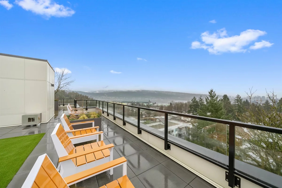 Hallway Photo of 305 2002 St. George Street, Port Moody, BC