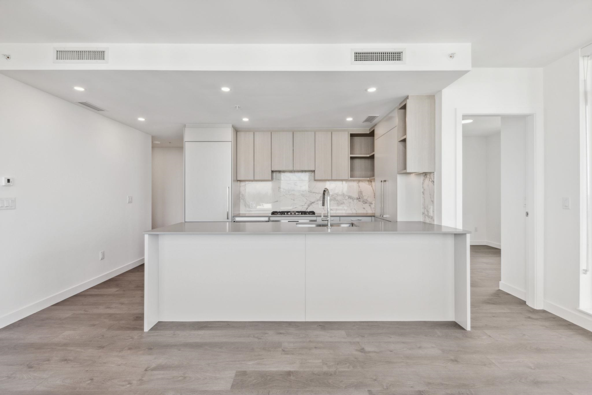 Dining Area Photo of 404 6468 Willingdon Avenue, Burnaby, BC