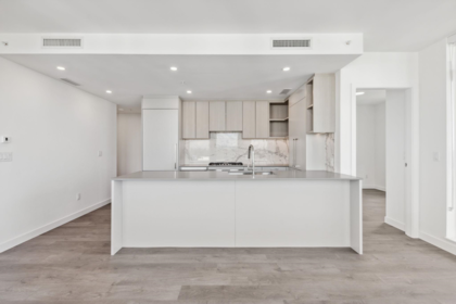 404 6468 Willingdon Avenue, Burnaby, BC