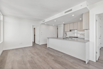 Kitchen Island Photo of 404 6468 Willingdon Avenue, Burnaby, BC