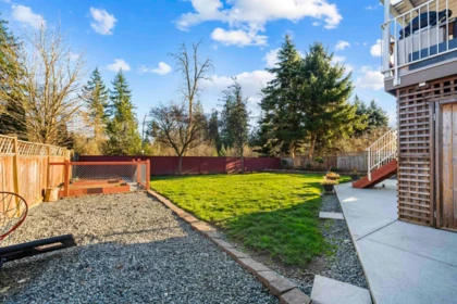 Front Yard Photo of 11830 Meadowlark Drive, Maple Ridge, BC