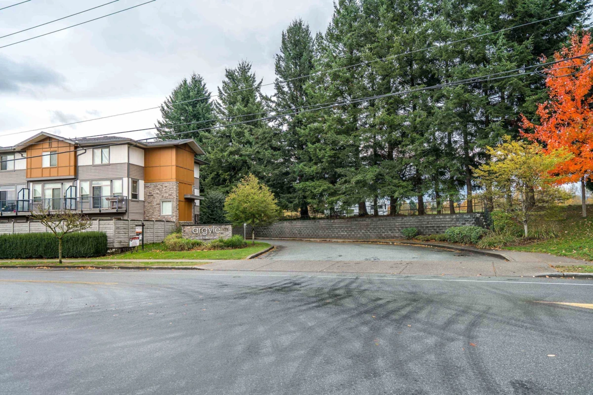 Exterior Rear Photo of 90 34248 King Road, Abbotsford, BC