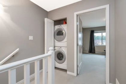 Mudroom Photo of 90 34248 King Road, Abbotsford, BC