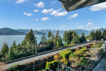 432 Crosscreek Road, Lions Bay, BC, Lions Bay — Townhouse for sale