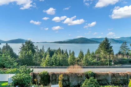 432 Crosscreek Road, Lions Bay, BC, Lions Bay — Townhouse for sale