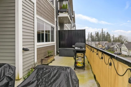 Garage Interior Photo of 5 1928 Woodside Boulevard, Agassiz, BC