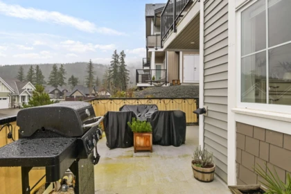 Outdoor Patio Photo of 5 1928 Woodside Boulevard, Agassiz, BC