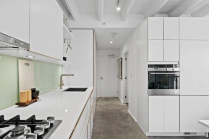Kitchen Island Photo of 303 219 E Georgia Street, Vancouver, BC