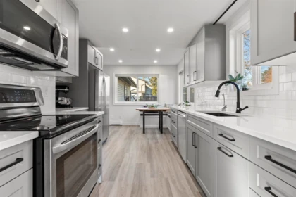 Kitchen Photo of 27 46689 First Avenue, Chilliwack, BC