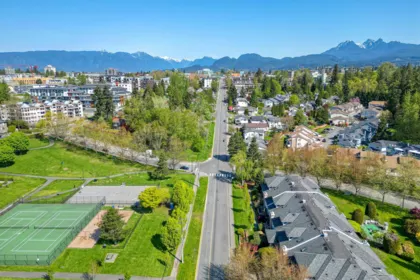 Breakfast Nook Photo of 204 11595 Fraser Street, Maple Ridge, BC