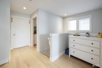 Breakfast Nook Photo of 16475 21a Avenue, Surrey, BC