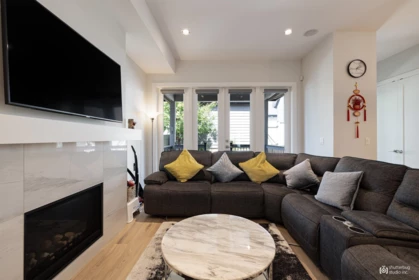 Kitchen Photo of 16475 21a Avenue, Surrey, BC
