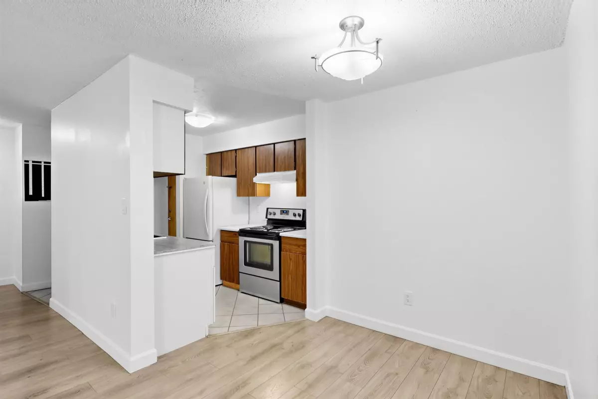 Family Room Photo of 216 9857 Manchester Drive, Burnaby, BC
