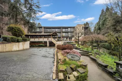 Garden / Landscaping Photo of 216 9857 Manchester Drive, Burnaby, BC